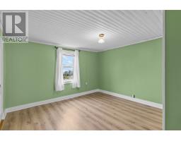 262 Main Road thumbnail 20