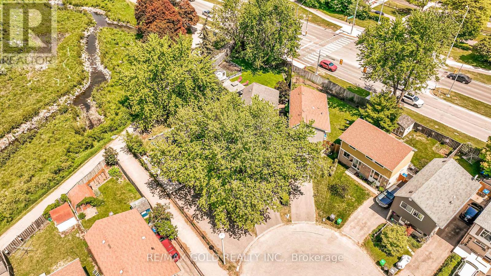 15 JACKMAN DRIVE - 43