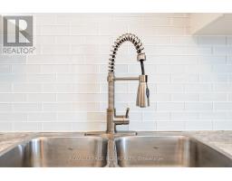 Bathroom - 10 - 124 Parkinson Crescent, Orangeville, ON L9W6X3 Photo 6