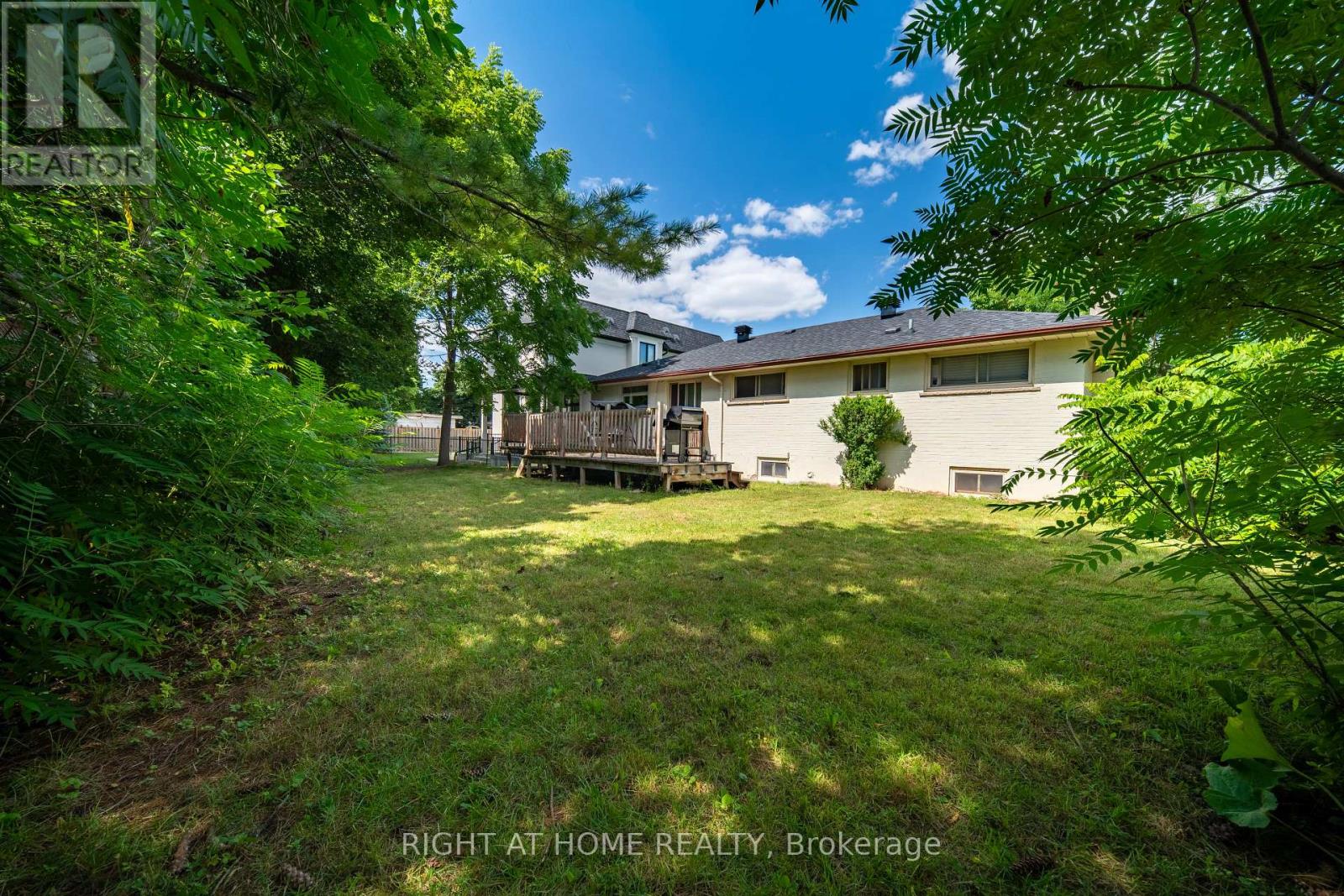 398 TENNYSON DRIVE - 8