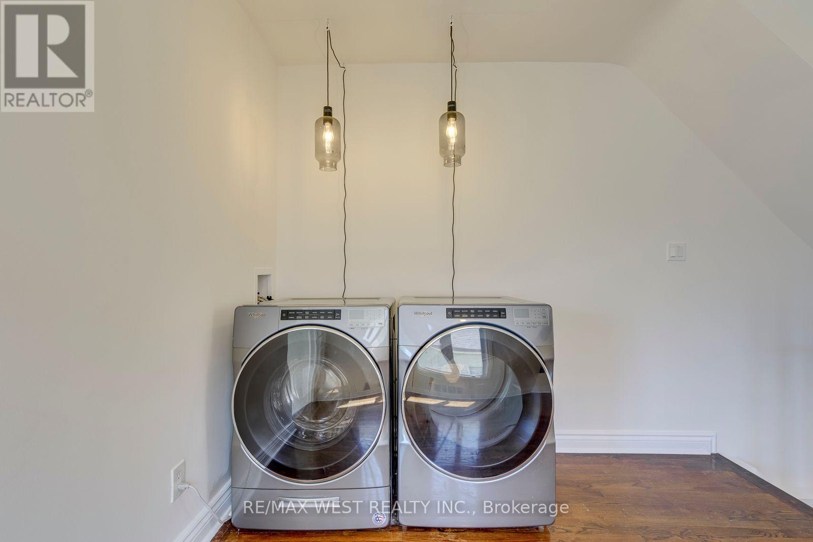 286 GILBERT AVENUE - Image 12