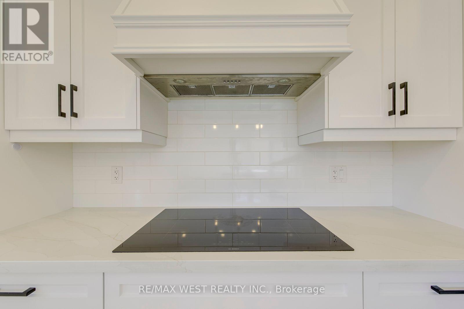286 GILBERT AVENUE - Image 19