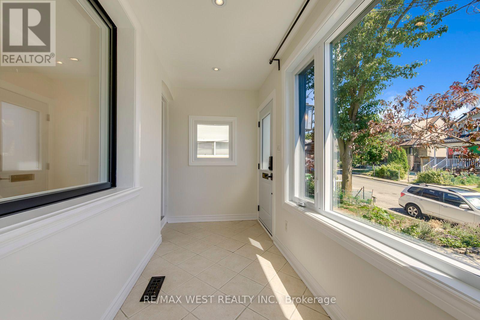 286 GILBERT AVENUE - Image 4