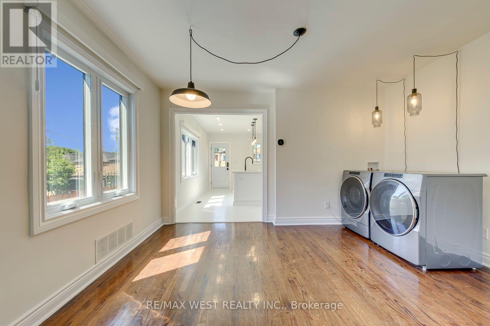 286 GILBERT AVENUE - Image 9
