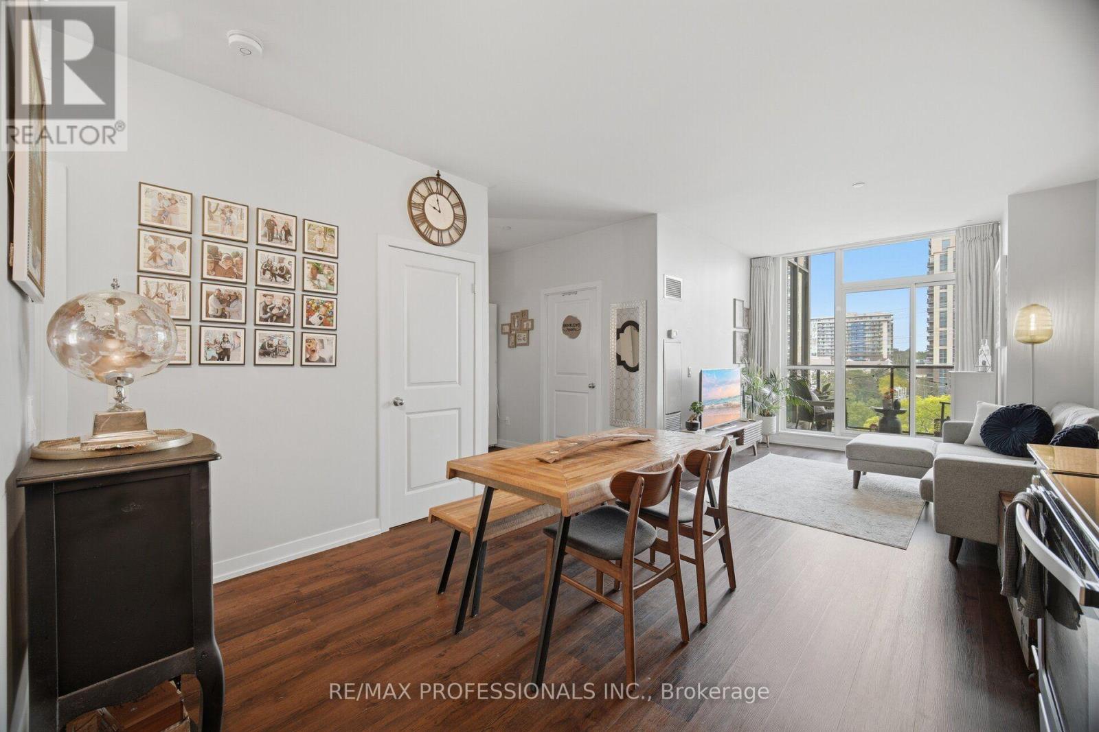 #616 8 FIELDWAY ROAD - 10