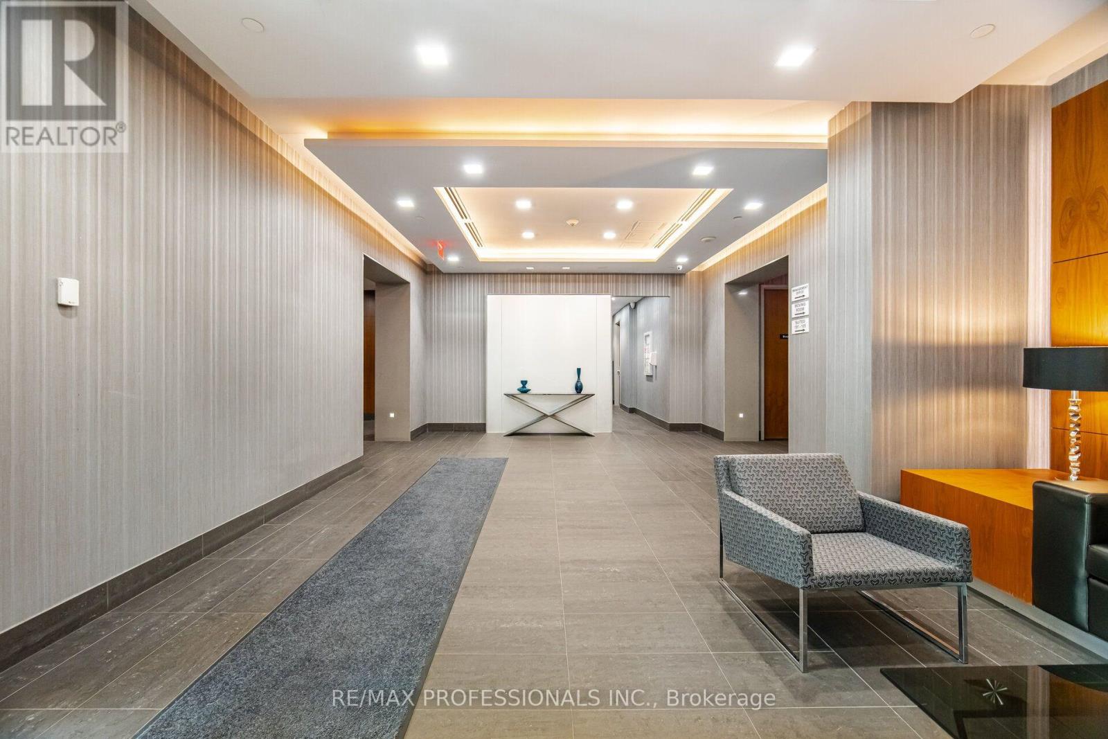 #616 8 FIELDWAY ROAD - 6