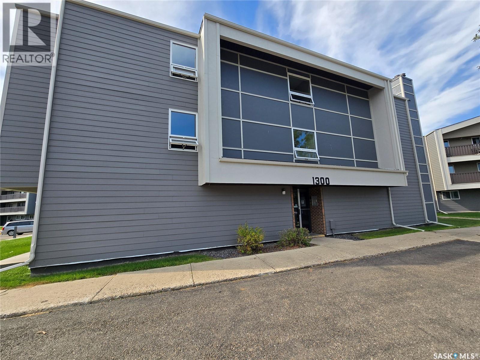 #1320 425 115th STREET E - 2
