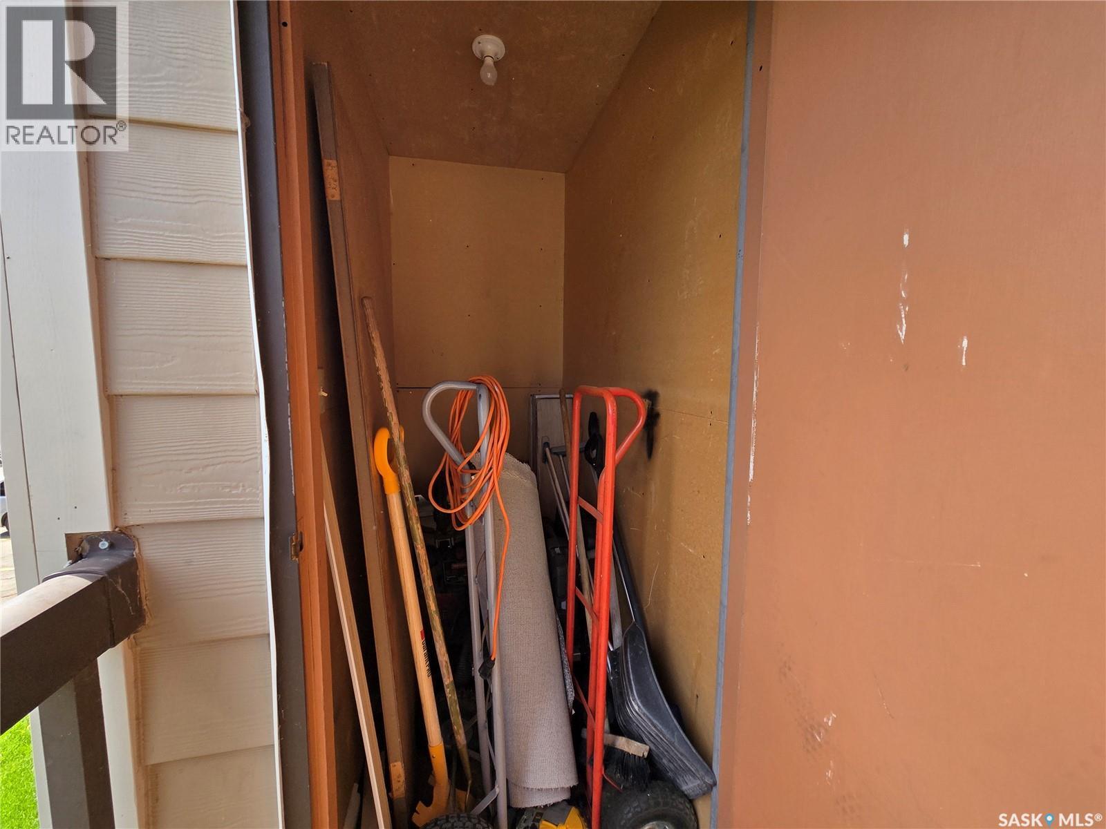 #1320 425 115th STREET E - 27
