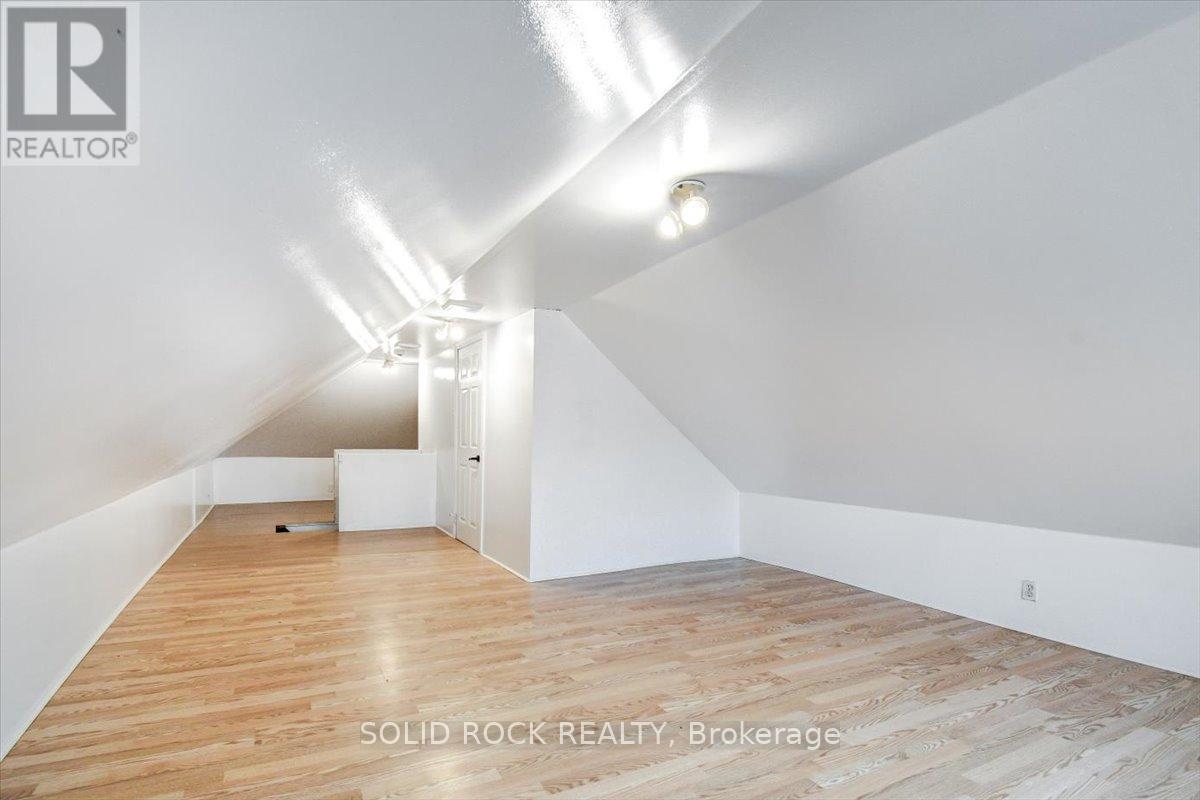 513 ROMAINE STREET - Image 32