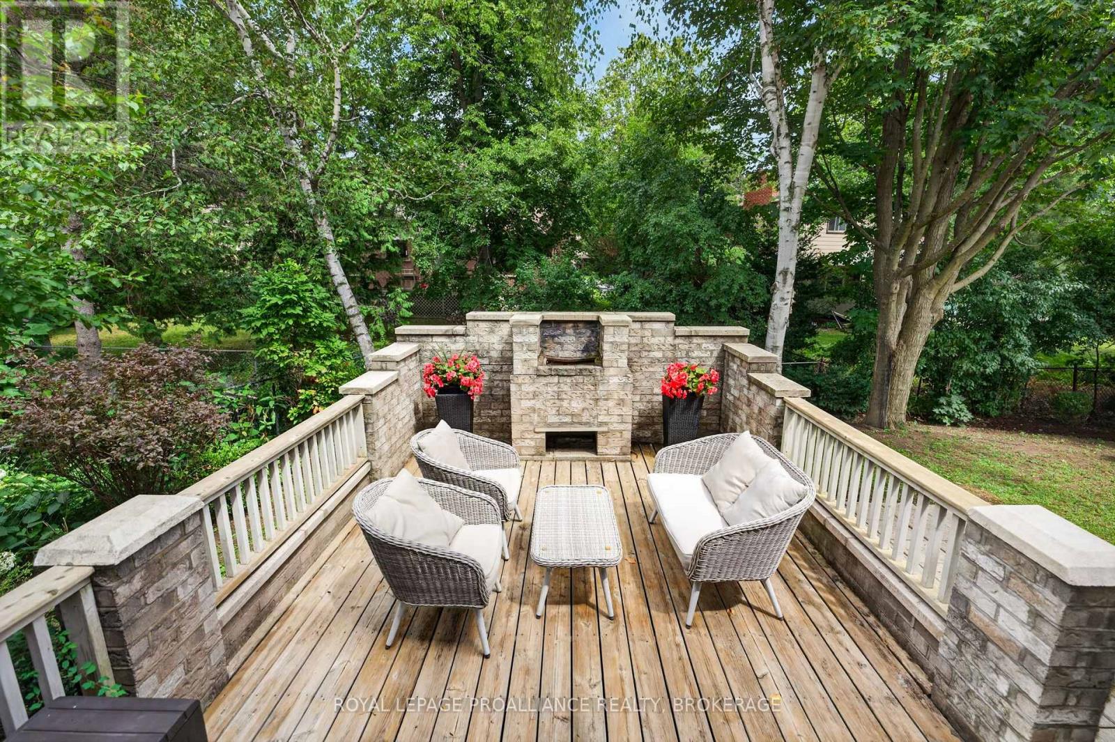 1093 BAUDER CRESCENT - Image 44