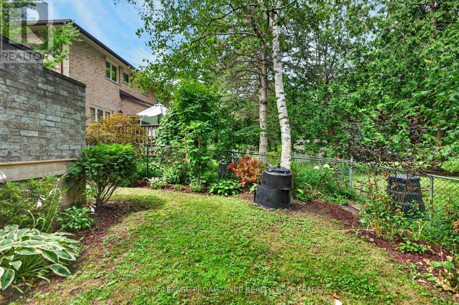 1093 BAUDER CRESCENT - Image 45