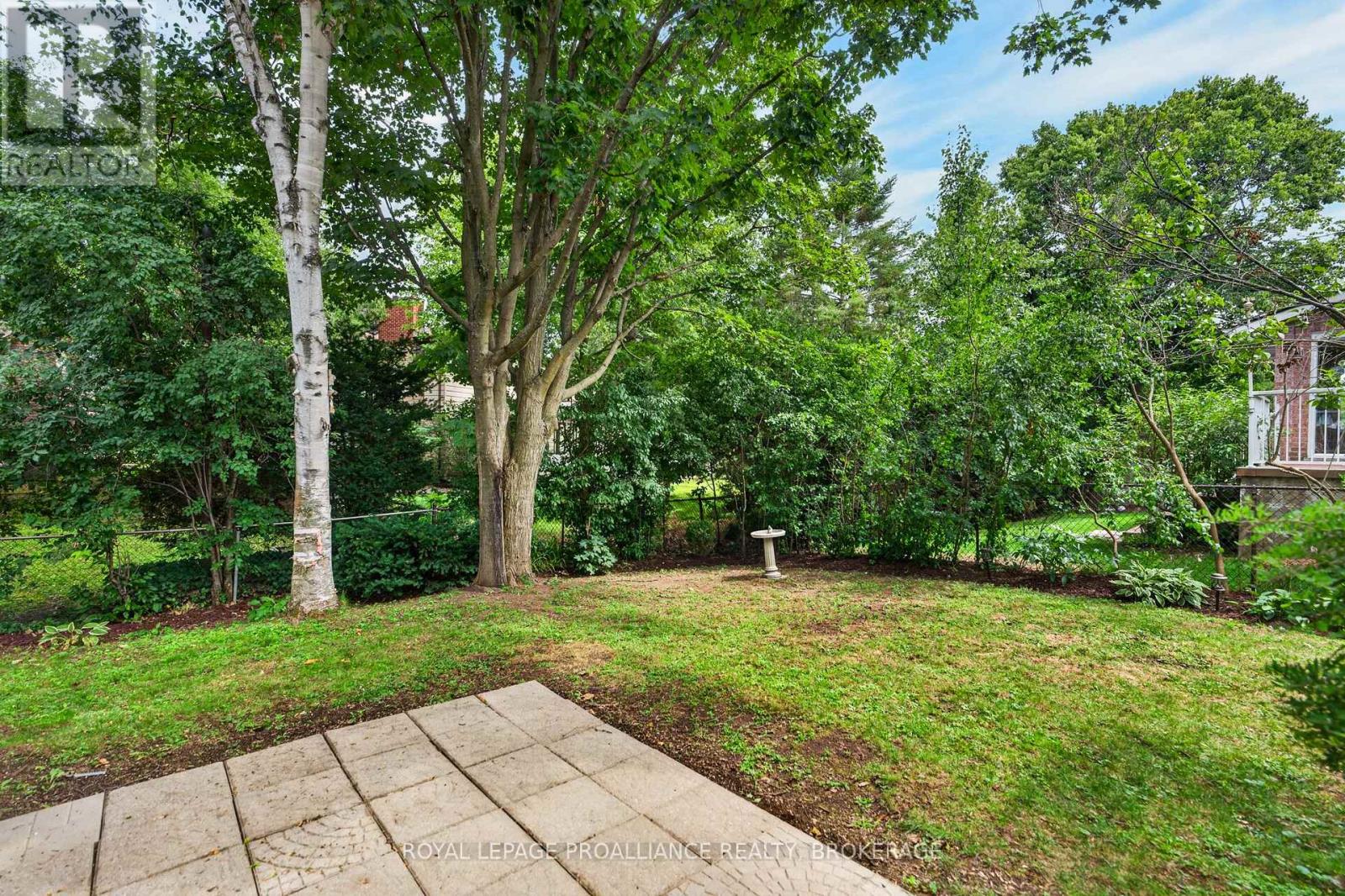 1093 BAUDER CRESCENT - Image 46