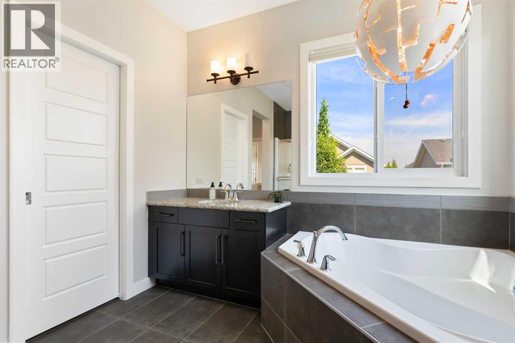 434 River Heights Drive, Cochrane