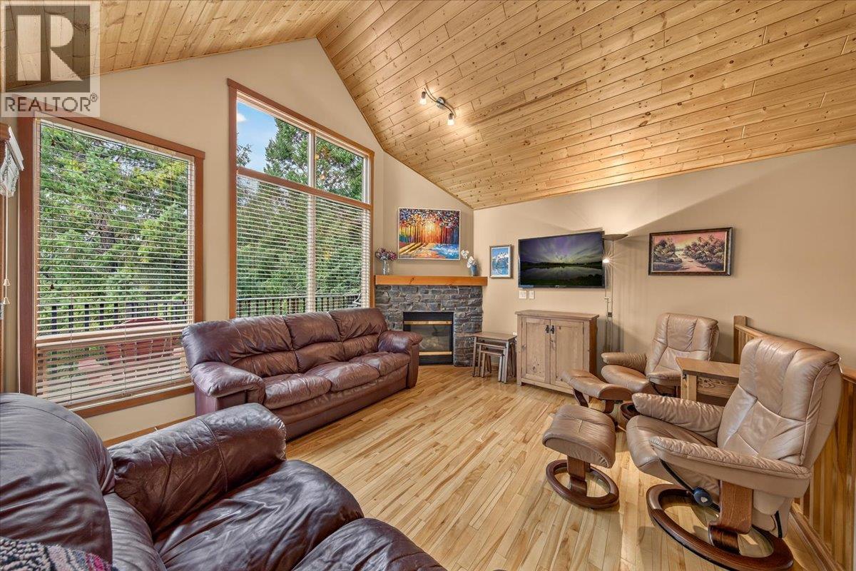 #17 925 Lakeview Meadows Glen - 4