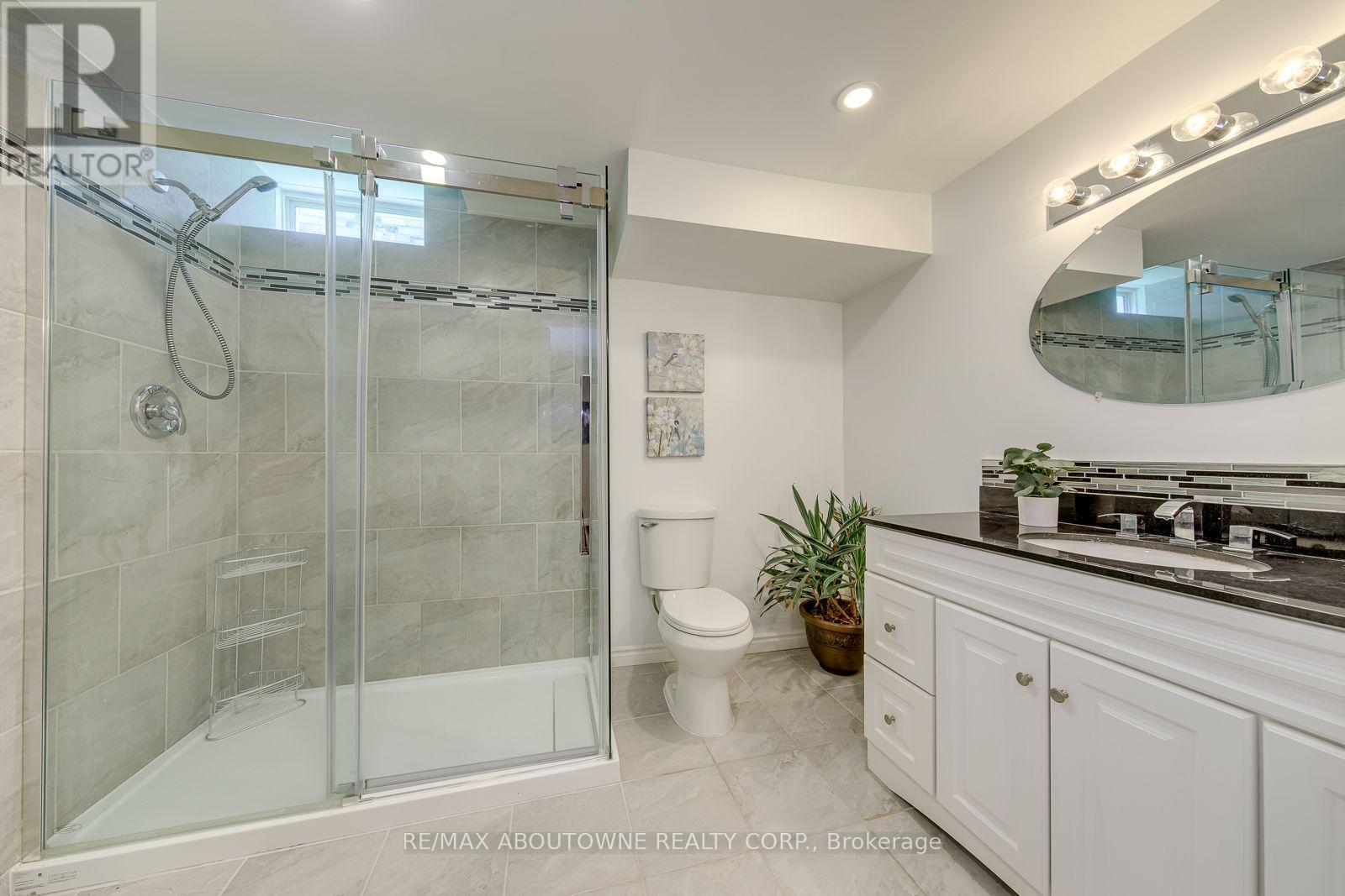 2380 WOODCREST DRIVE - Image 42