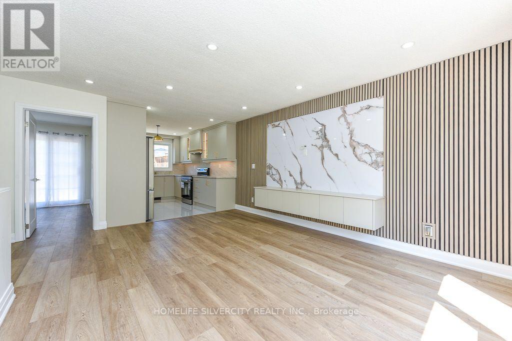 3315 DWIGGIN AVENUE - 17