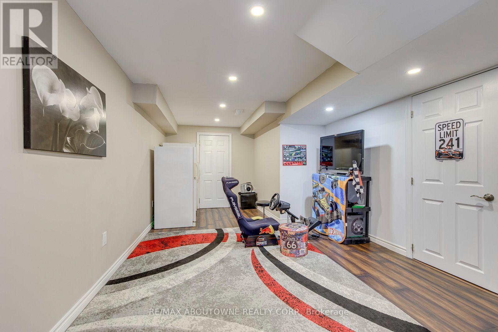 2380 WOODCREST DRIVE - Image 37