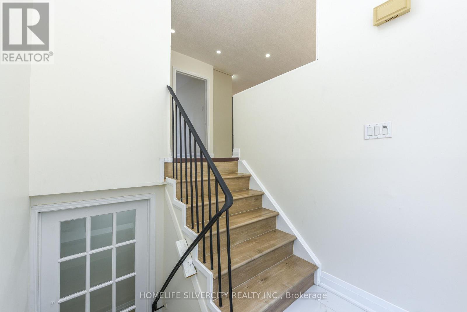 3315 DWIGGIN AVENUE - 10