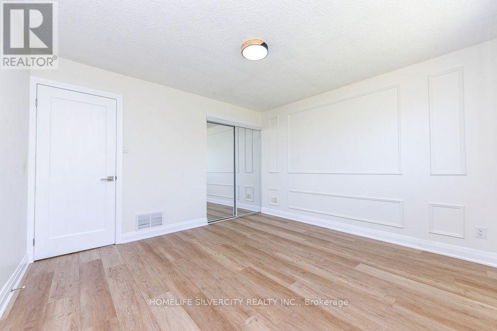 3315 DWIGGIN AVENUE - 31