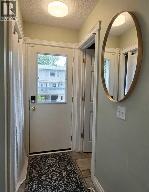 672 Killarney Glen Court SW - 20