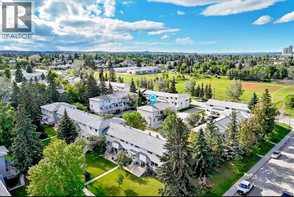 672 Killarney Glen Court SW - 44