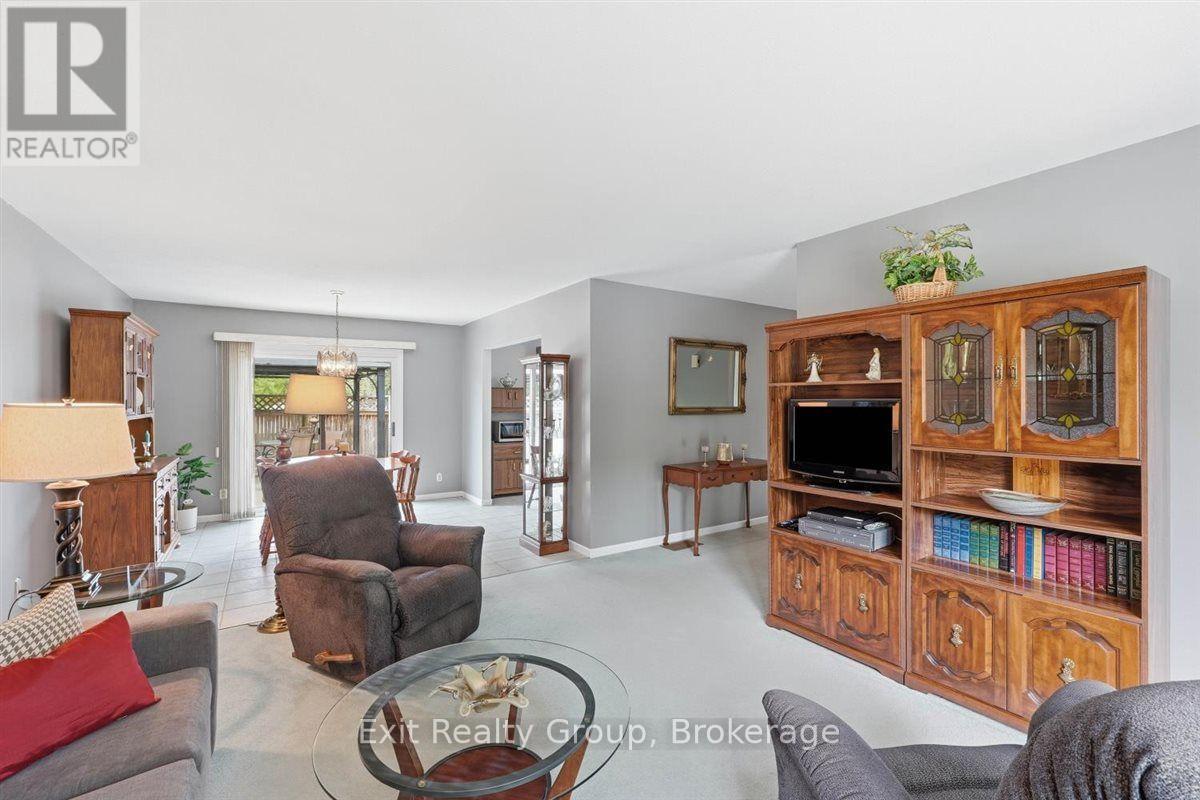 197 CHATTERTON VALLEY CRESCENT - Image 11