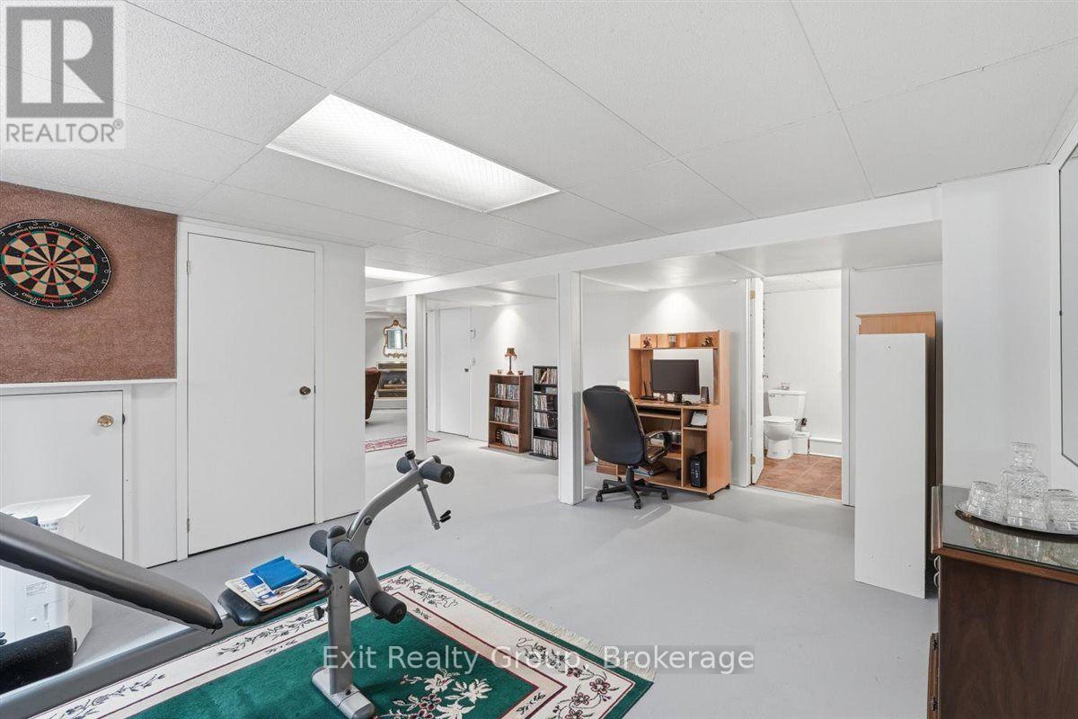 197 CHATTERTON VALLEY CRESCENT - Image 26