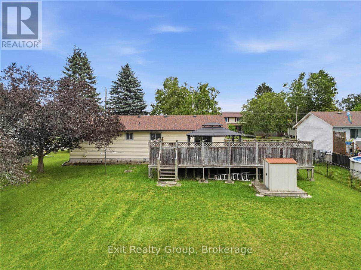 197 CHATTERTON VALLEY CRESCENT - 32