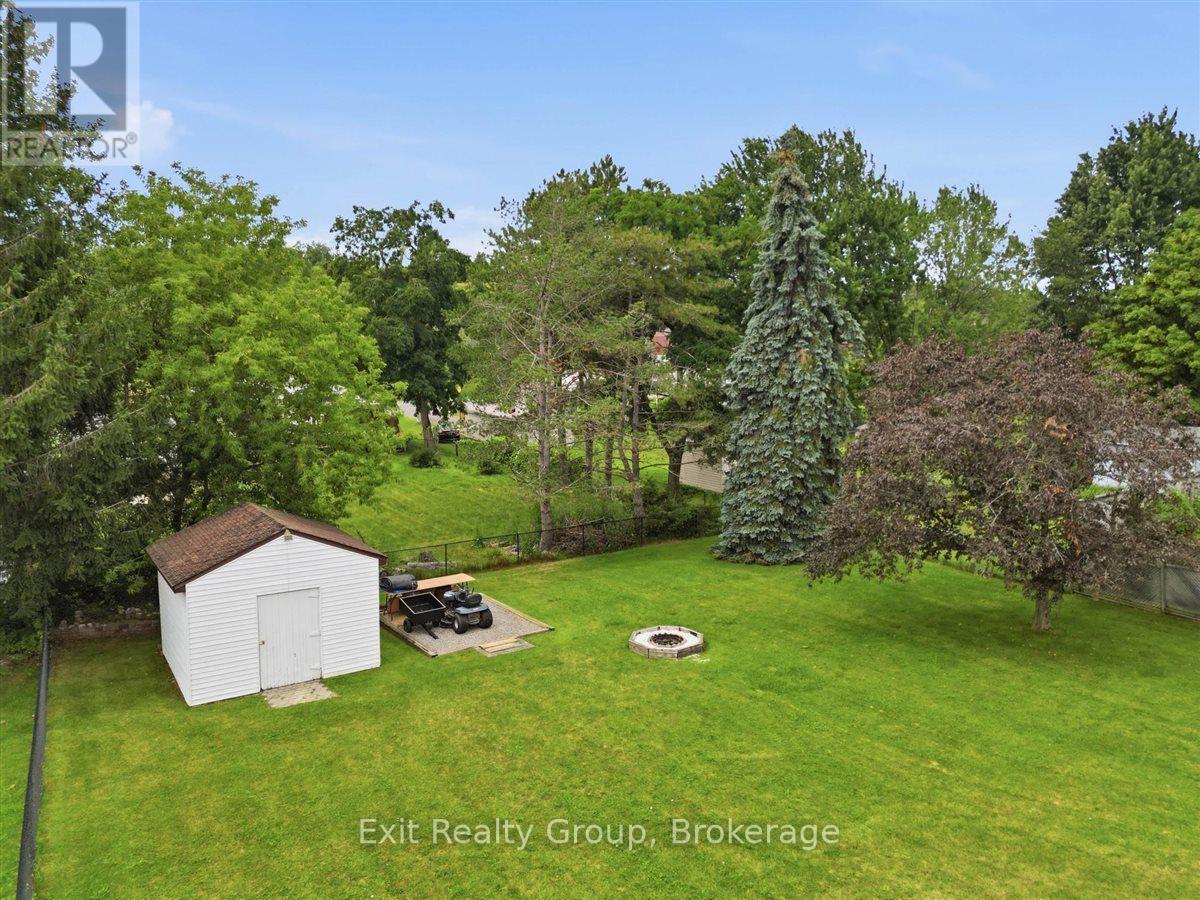 197 CHATTERTON VALLEY CRESCENT - 33