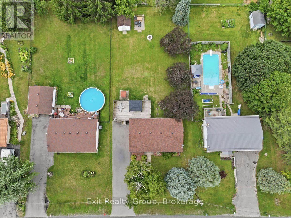 197 CHATTERTON VALLEY CRESCENT - 34