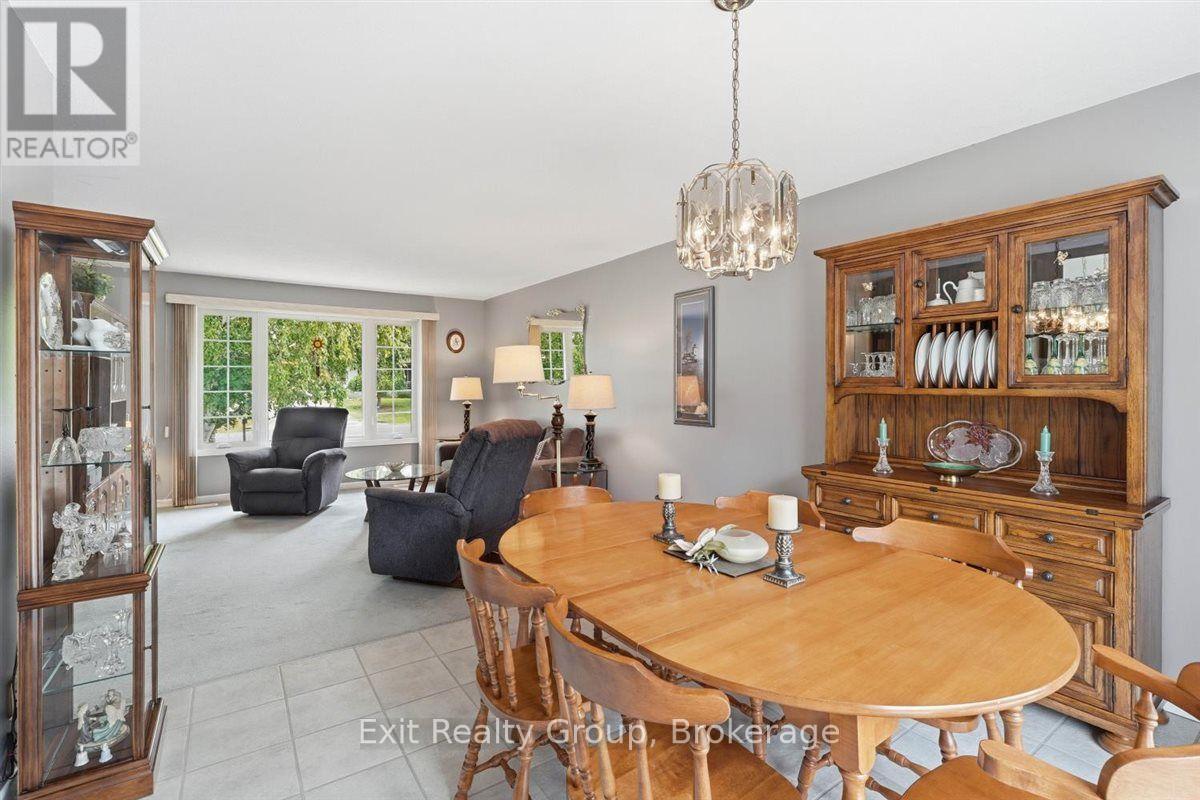 197 CHATTERTON VALLEY CRESCENT - Image 9