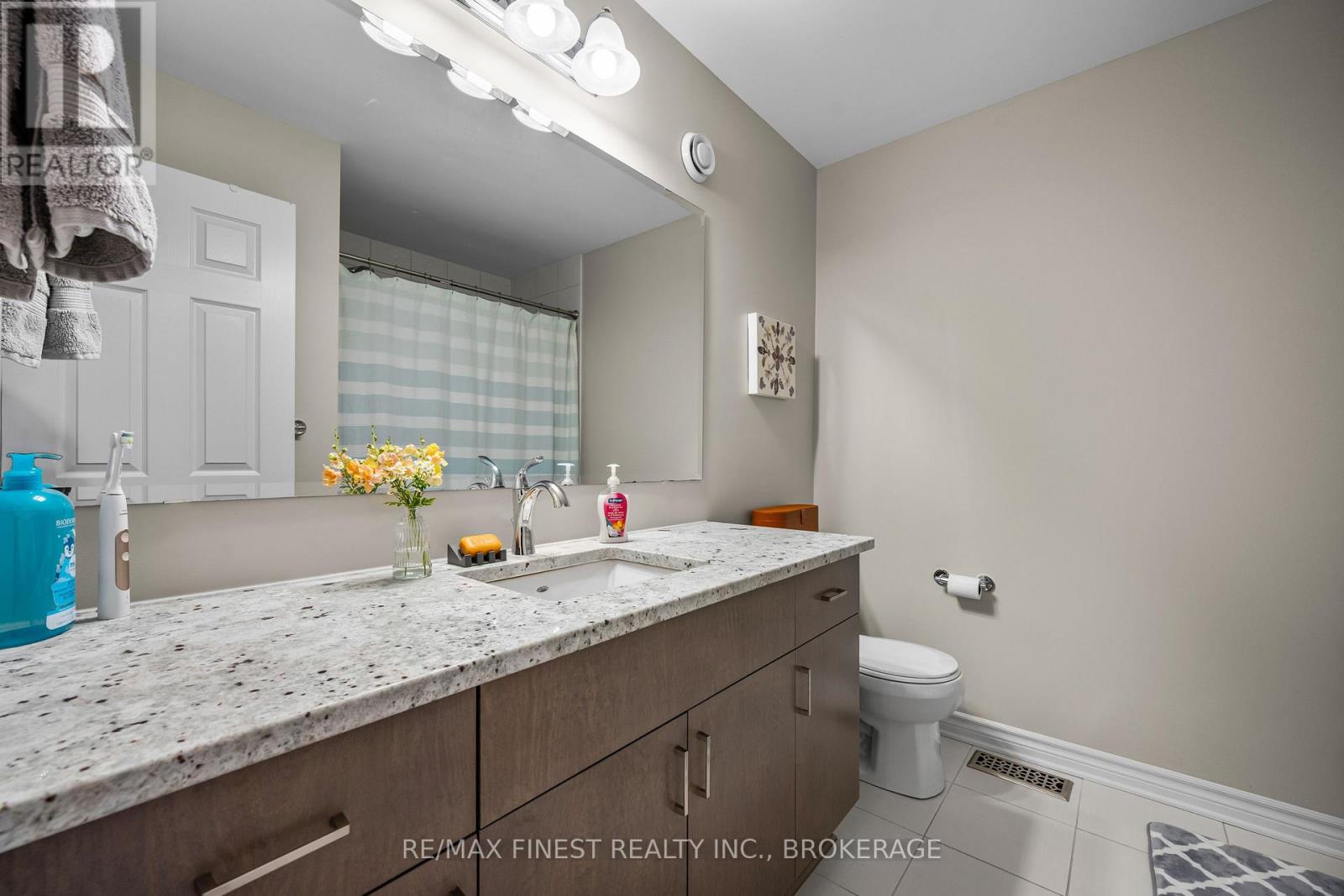 875 RIVERVIEW WAY - Image 21