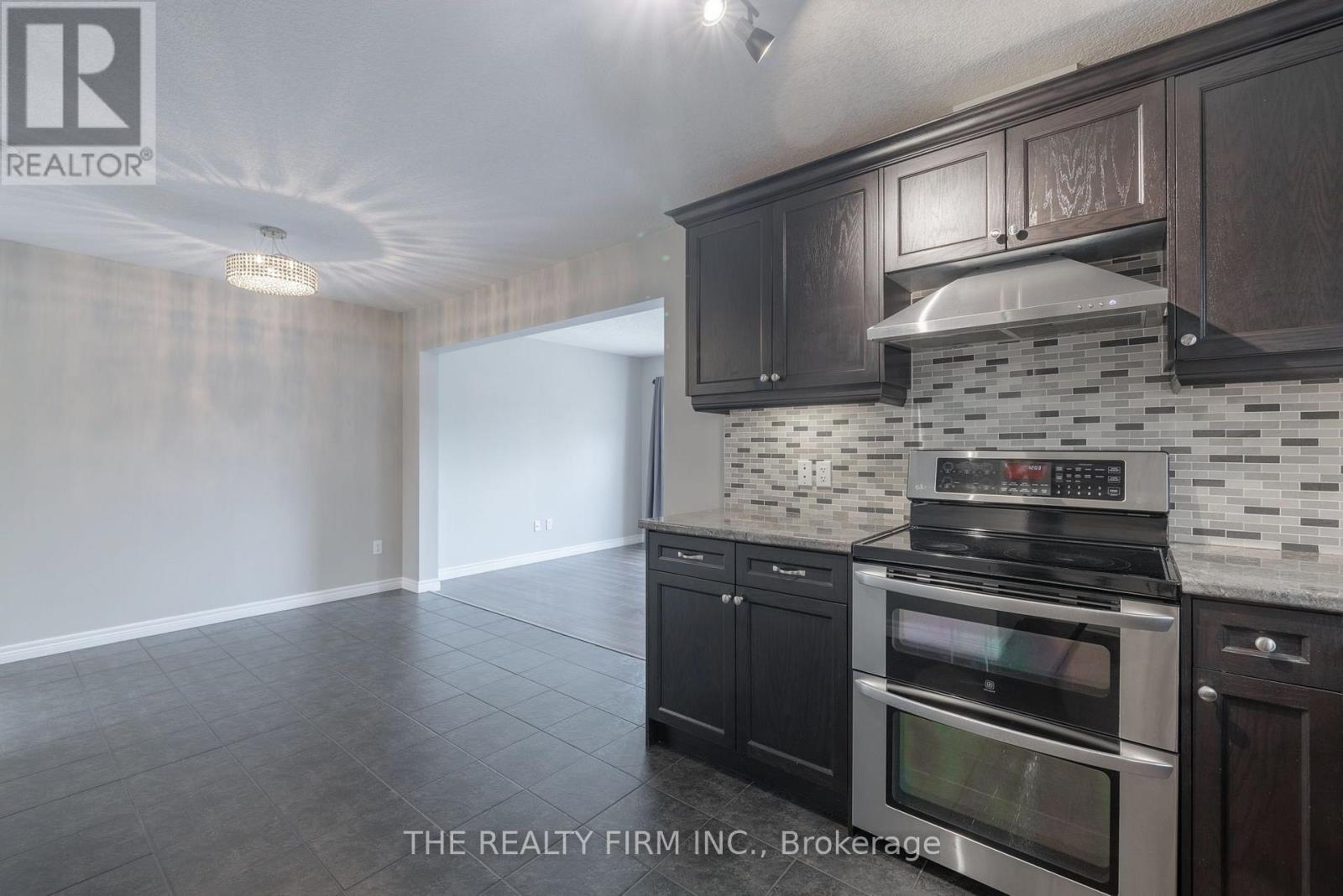 1167 WHETHERFIELD STREET - Image 9
