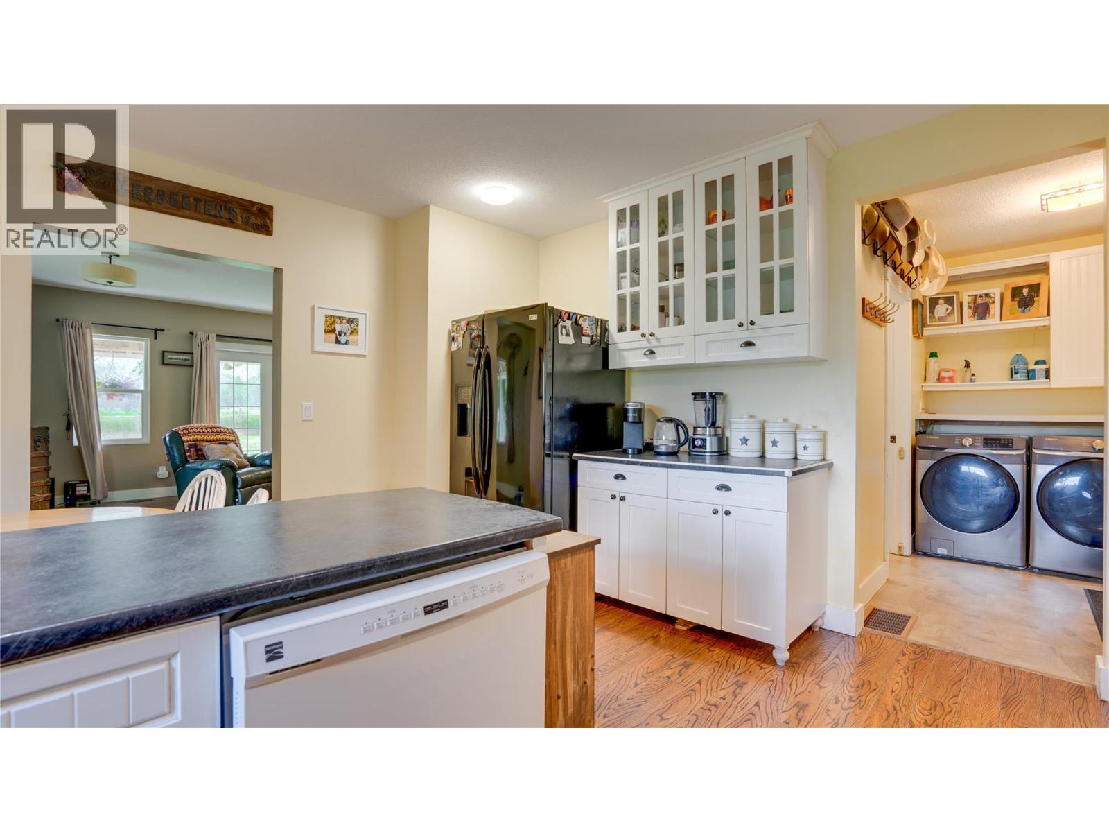  796 Salmon River Road, Salmon Arm