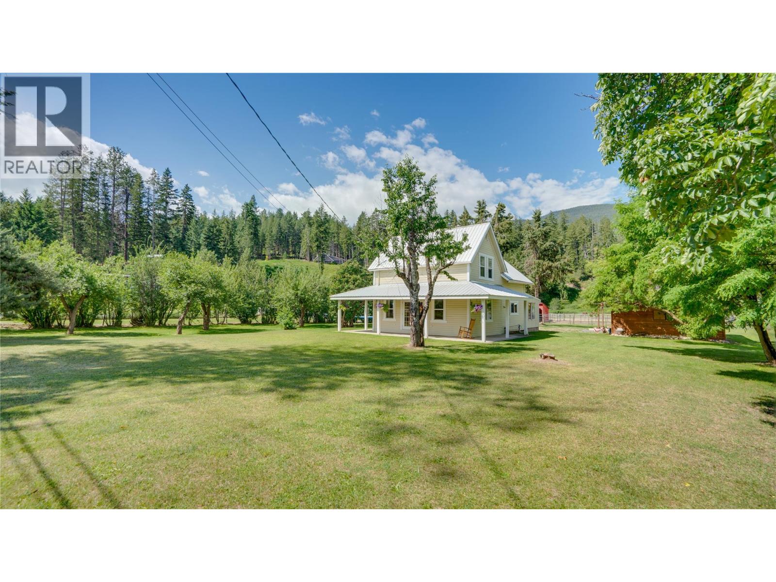  796 Salmon River Road, Salmon Arm