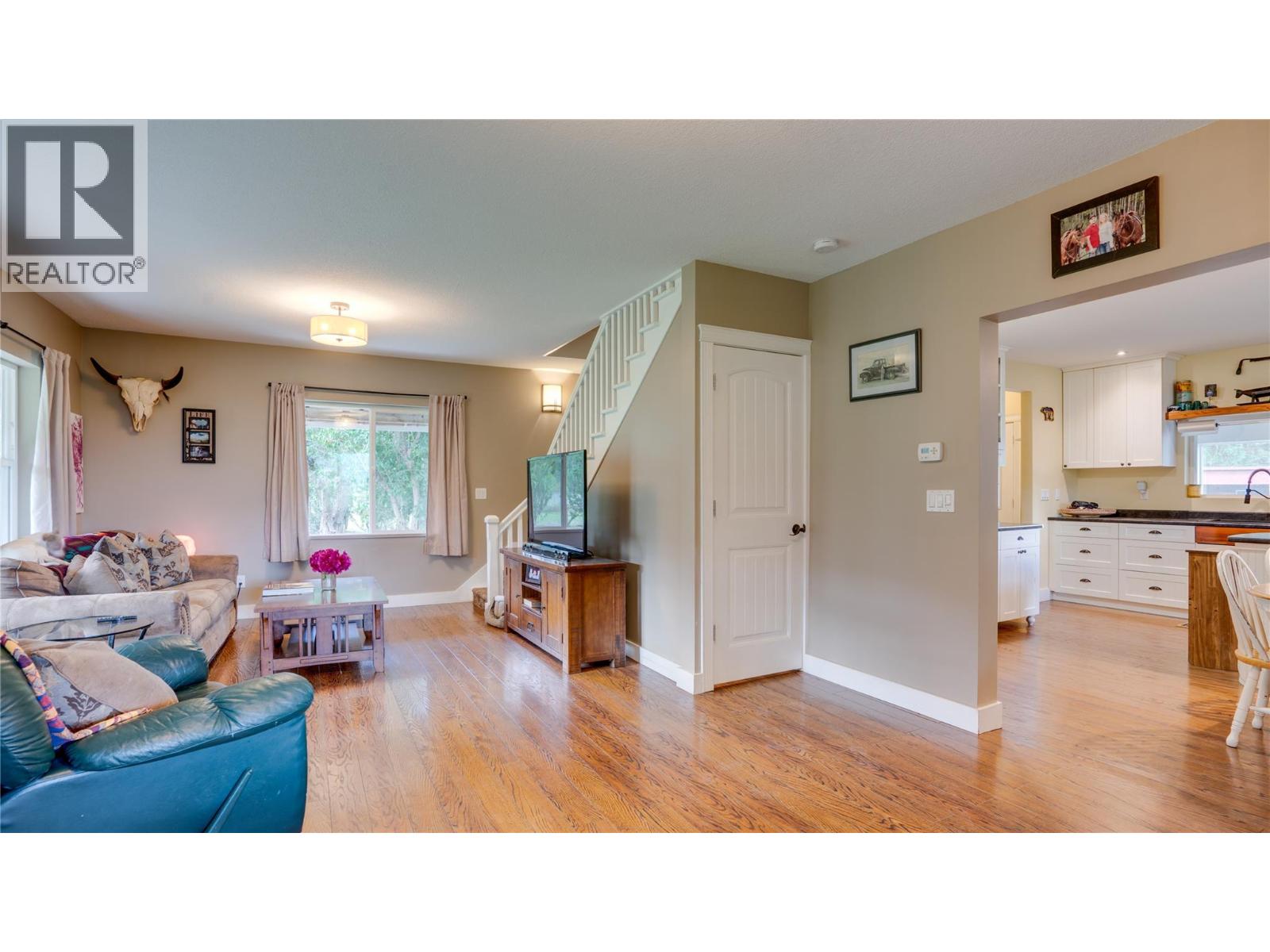  796 Salmon River Road, Salmon Arm