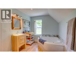 796 Salmon River Road, Salmon Arm, BC V1E3E9 Photo 30