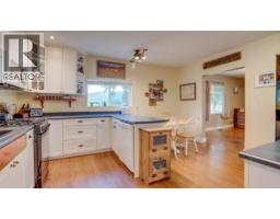 796 Salmon River Road, Salmon Arm, BC V1E3E9 Photo 17
