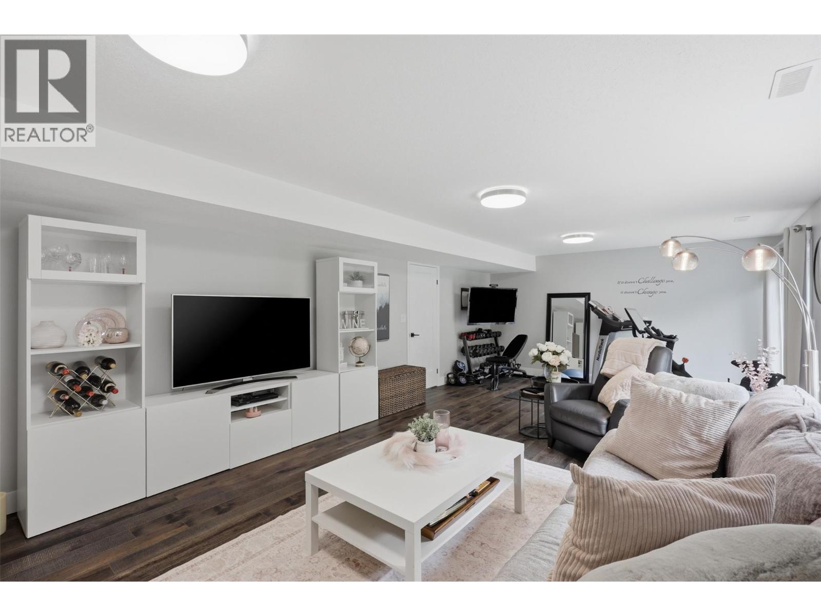 1648 Skeena Place - 76