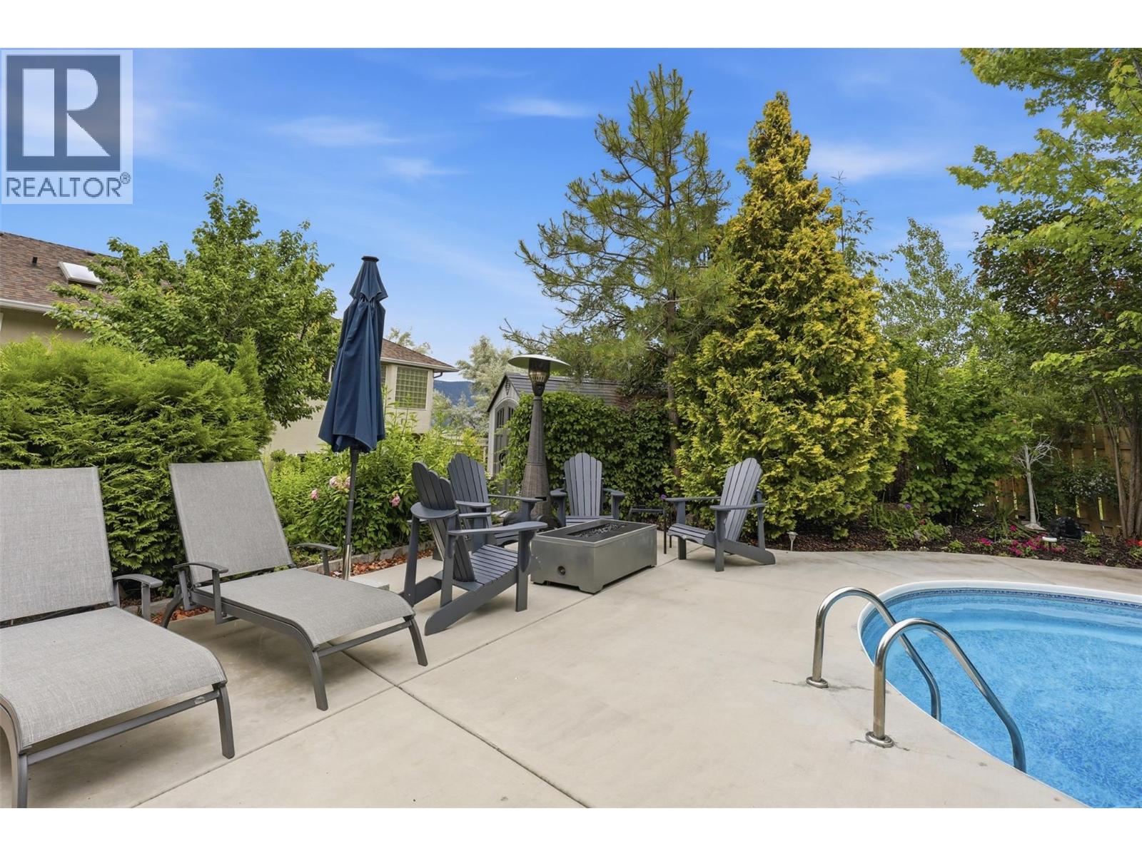 1648 Skeena Place - 44