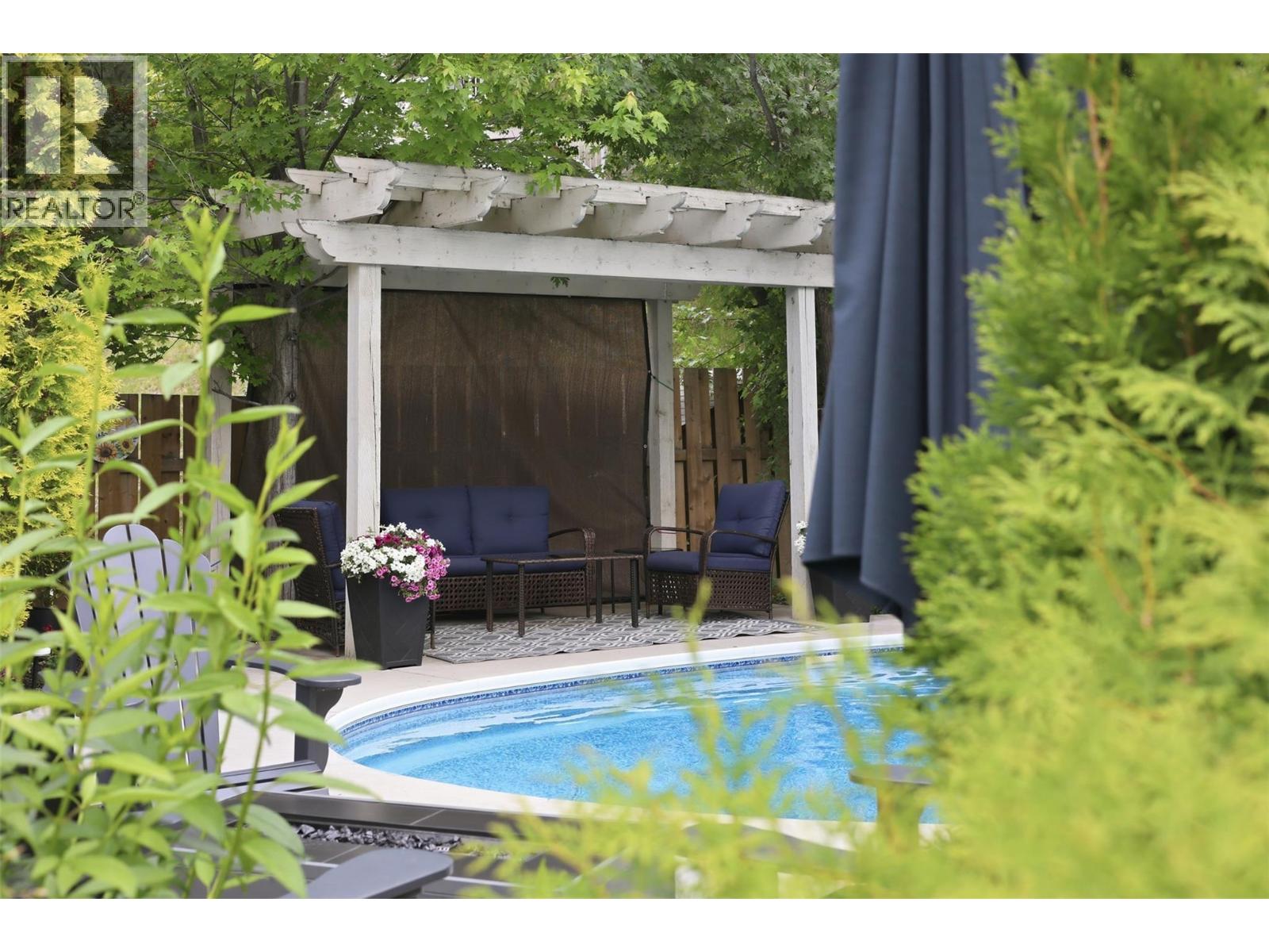1648 Skeena Place - 43