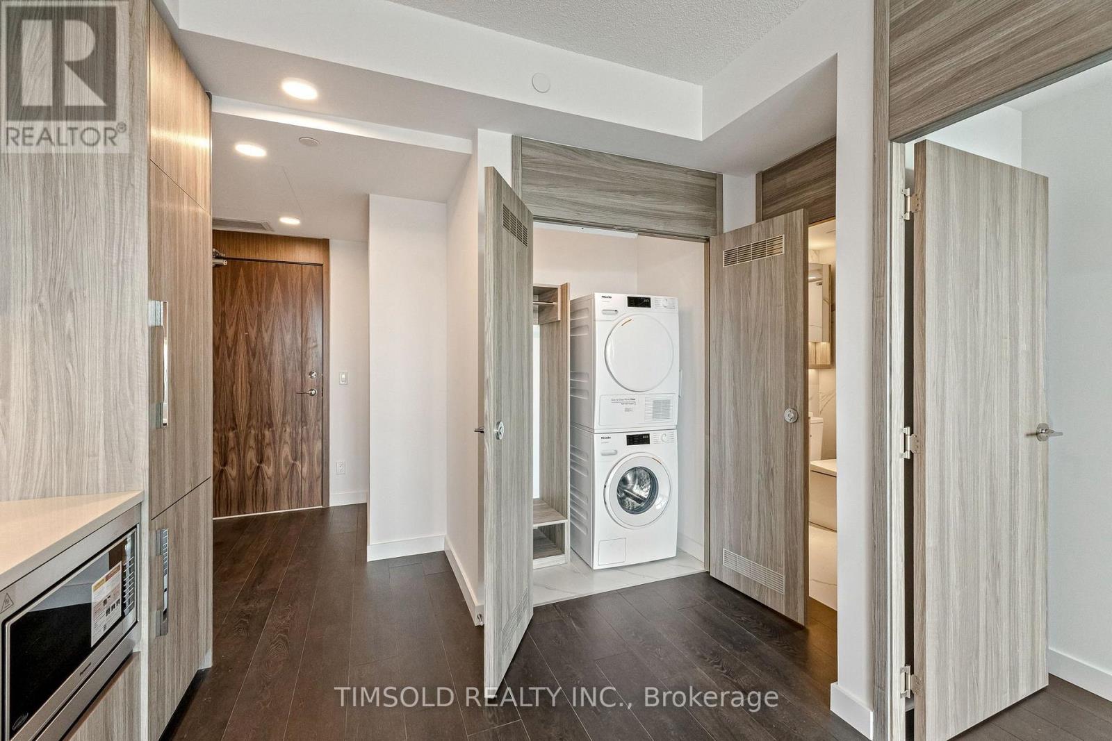 #1609 18 ESTHER SHINER BOULEVARD - Image 9