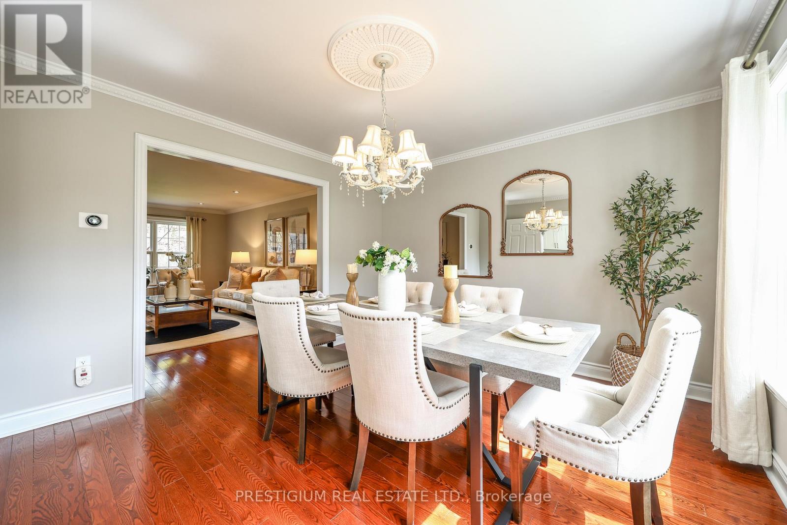 61 ADDINGTON SQUARE - 13