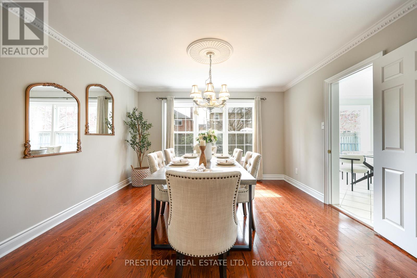 61 ADDINGTON SQUARE - 14