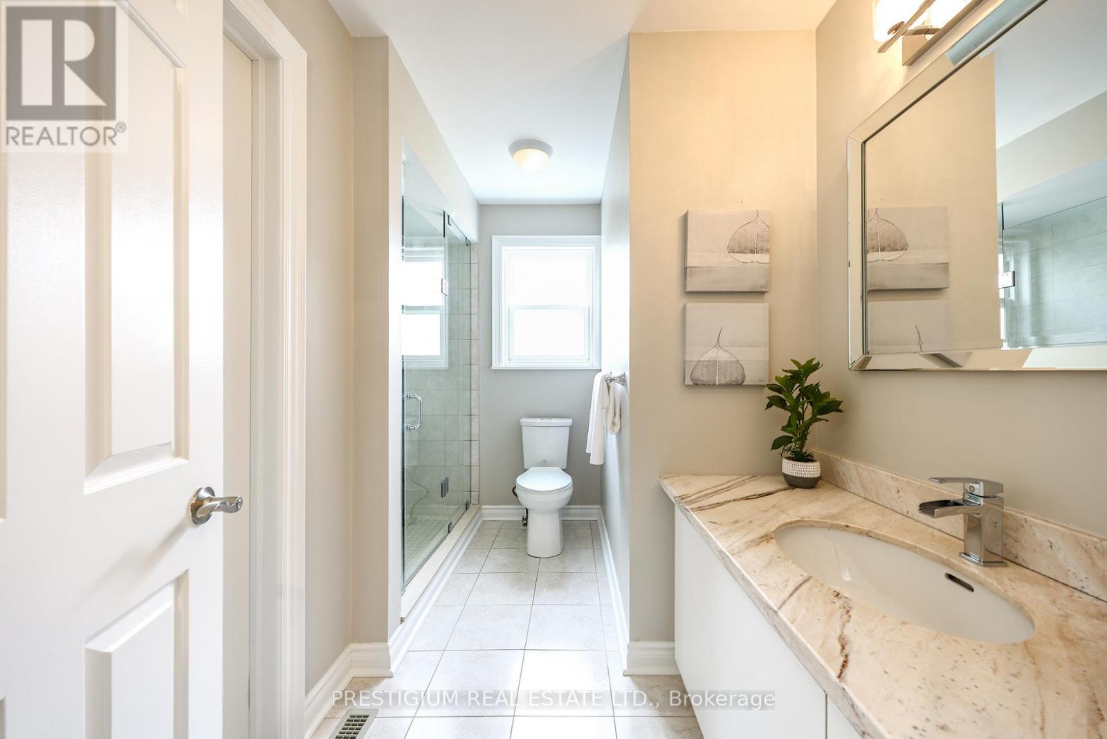 61 ADDINGTON SQUARE - 29