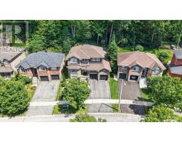 35 Bloom Crescent, Barrie, ON L4N0S8 Photo 38