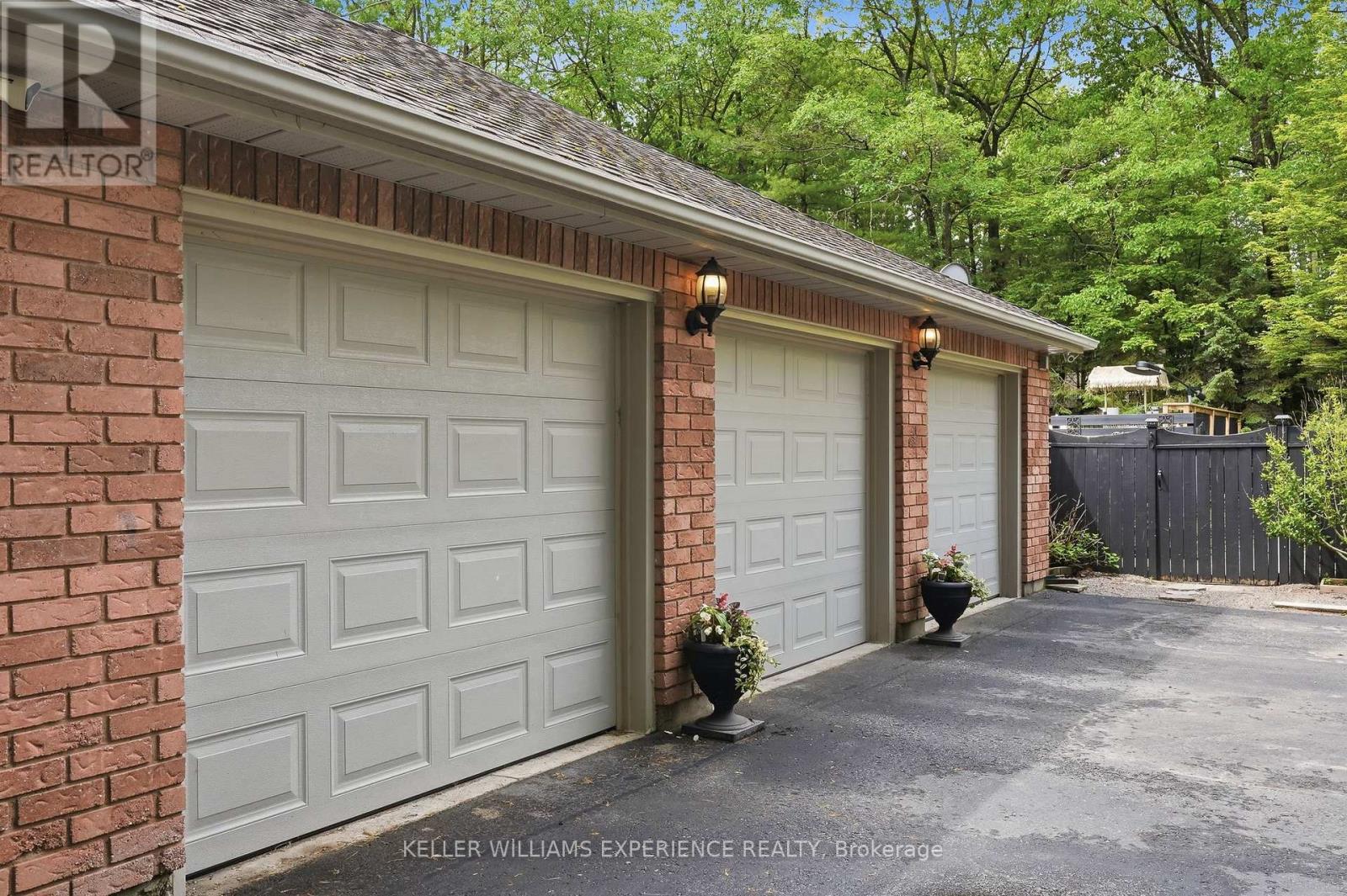 2 SEELEY COURT - Image 39