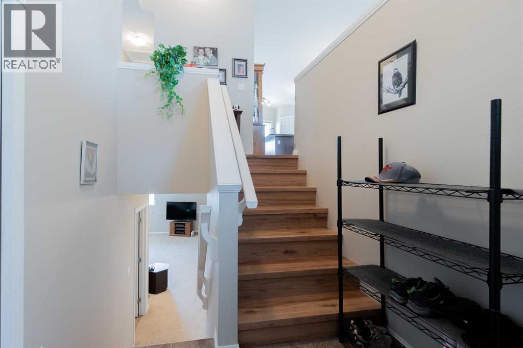 195 Mt Sundial Court W - Image 3