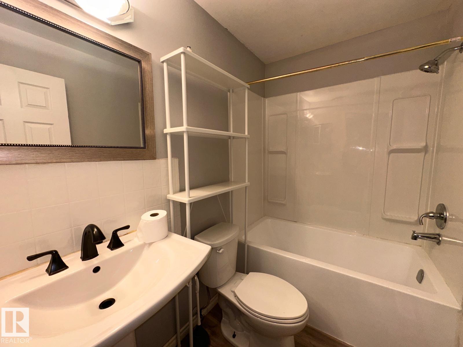 2114 52 Street NW - Photo 20