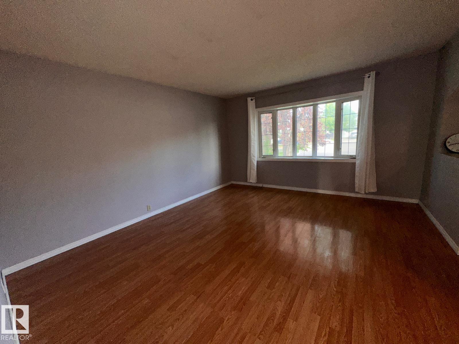 2114 52 Street NW - Photo 11